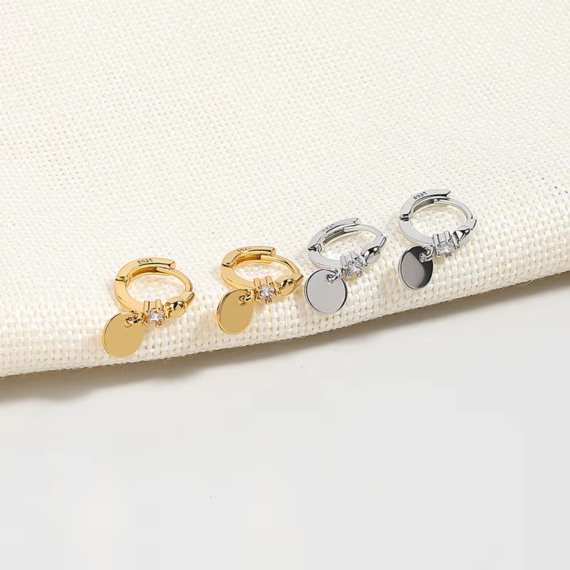 QMCOCO 일본-한국 실버 컬러 패션 귀걸이 2026 - Women'S Accessories Trends 2026 리뷰 및 가격
